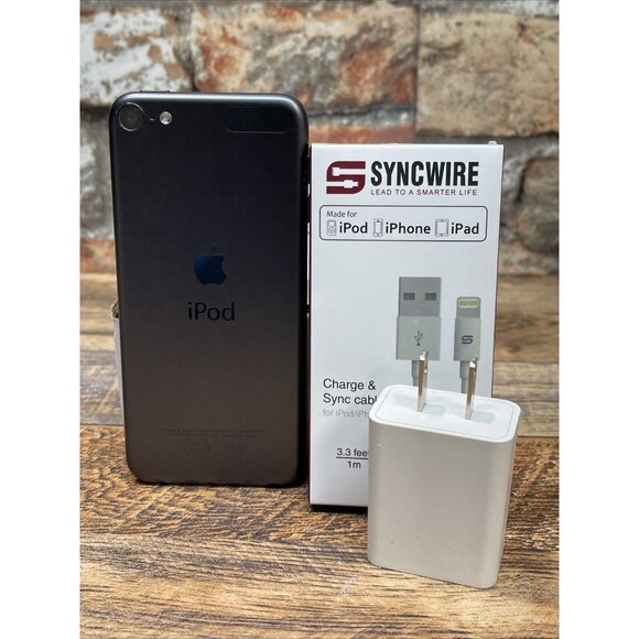 Apple iPod Touch 6th Generation Gray 32GB Model: A1574 W/ Cable & Adapter - Picture 2 of 7